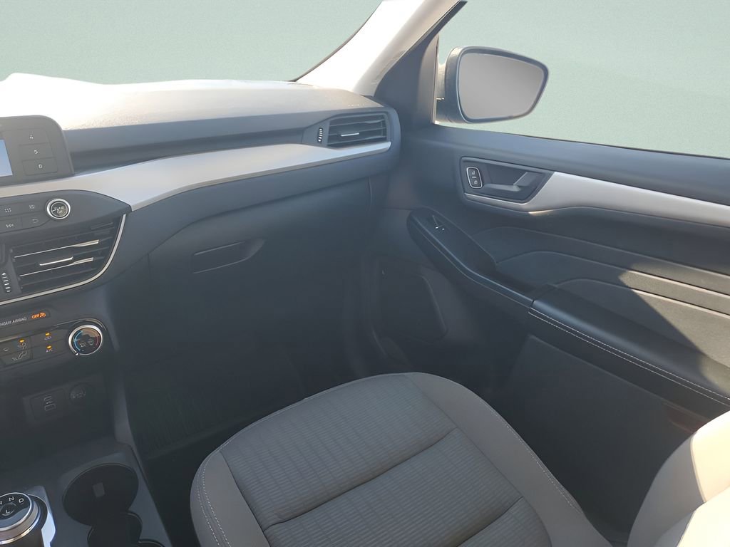 Used 2022 Ford Escape S image 11