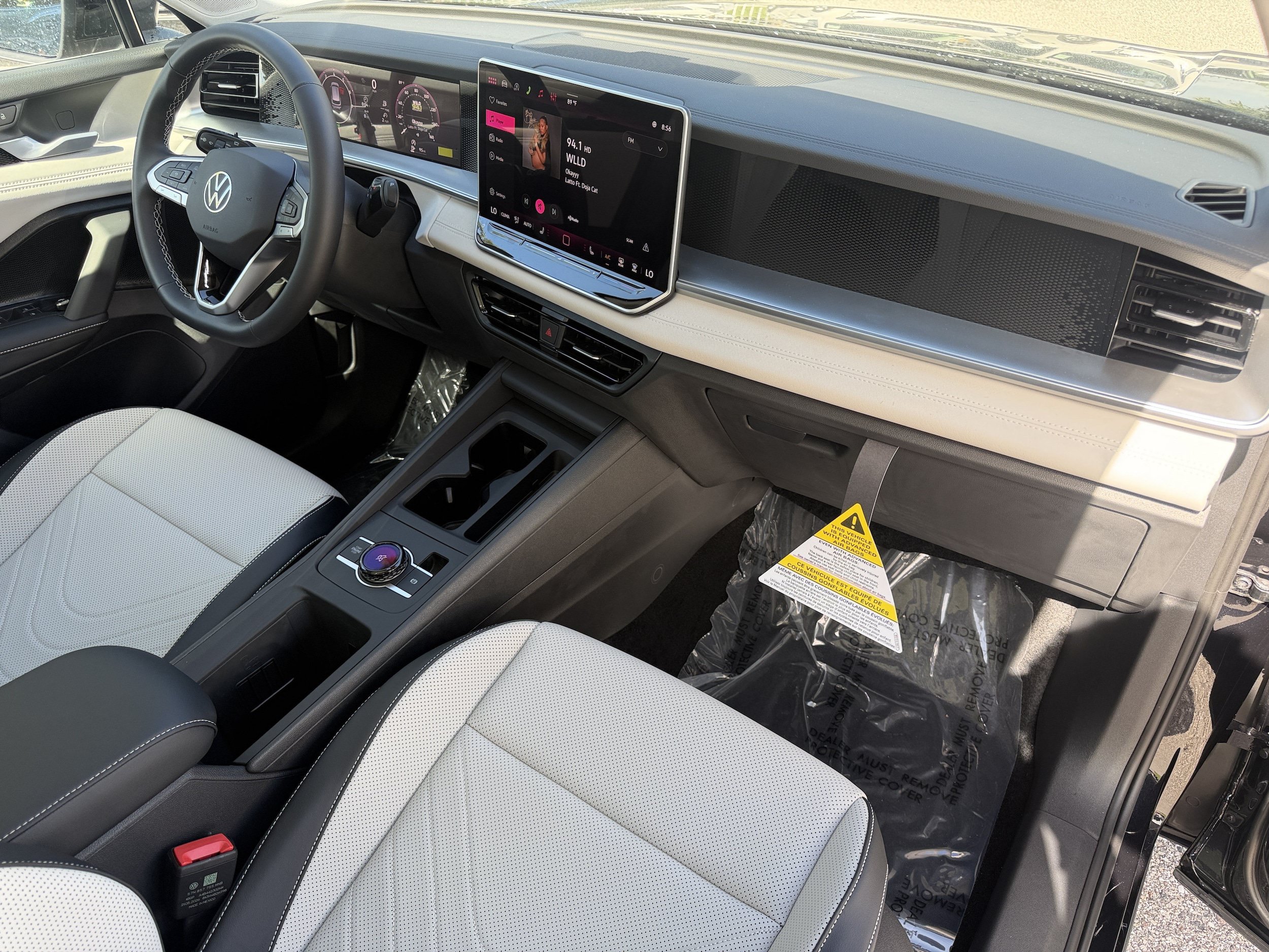 New 2026 Volkswagen Tiguan SE FWD image 13