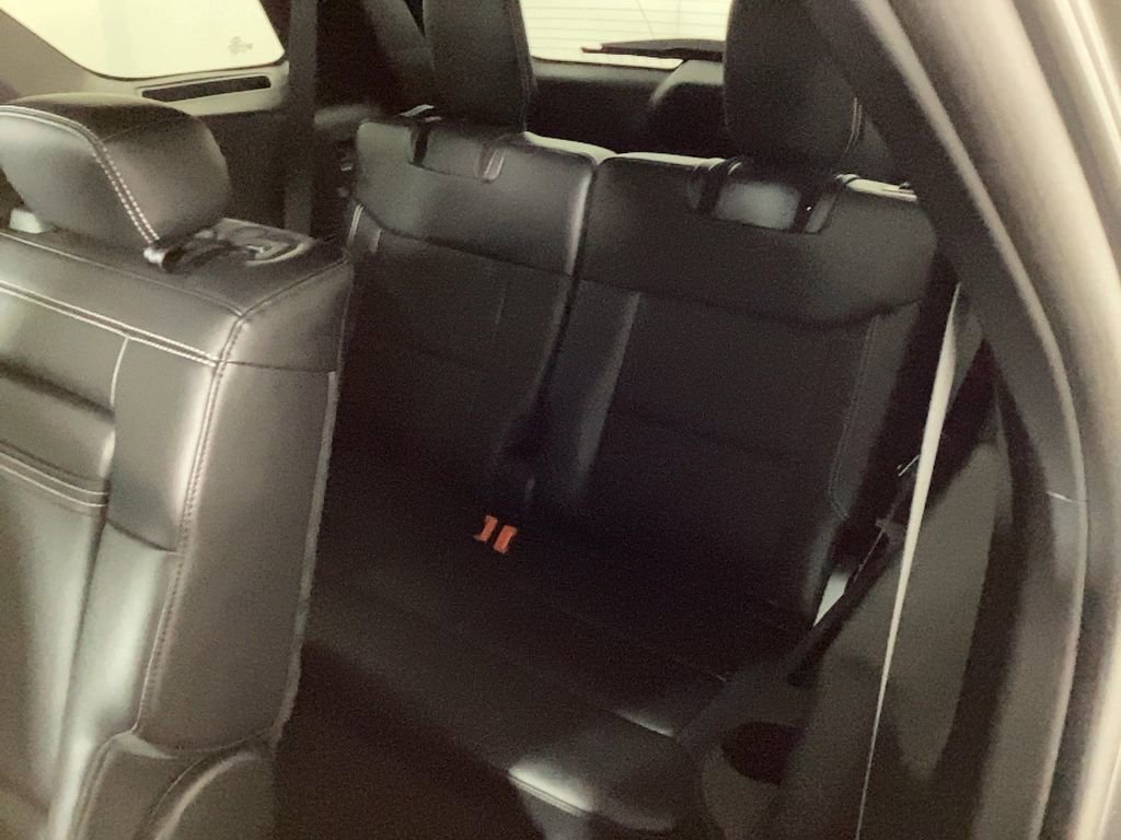 Used 2024 Ford Explorer ST image 15