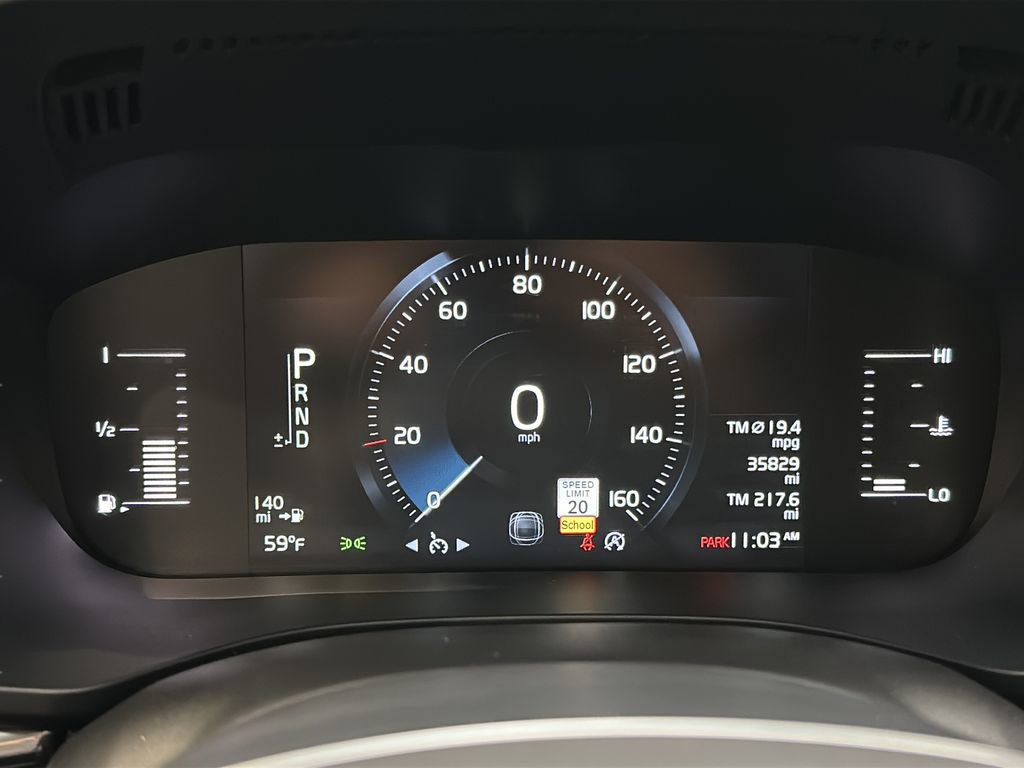 Used 2019 Volvo XC60 T5 Momentum w/ Premium Package AWD/4WD image 26