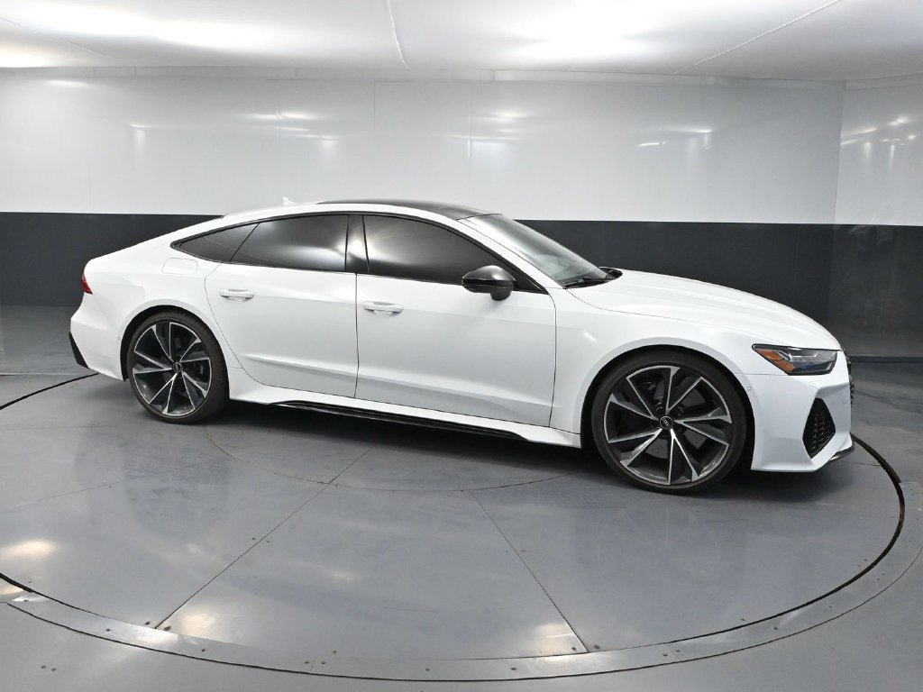 Used 2022 Audi RS 7 Sportback w/ Black Optic Package AWD/4WD image 3