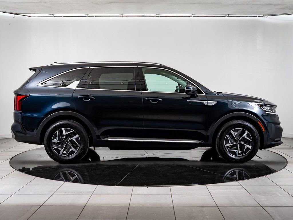 Used 2022 Kia Sorento S image 6