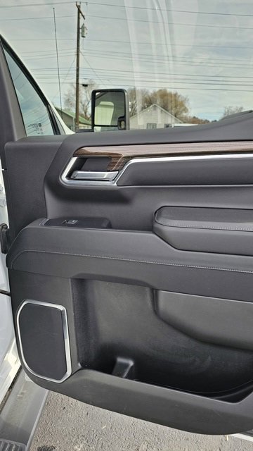 Used 2023 Chevrolet Silverado 1500 LT Trail Boss image 12