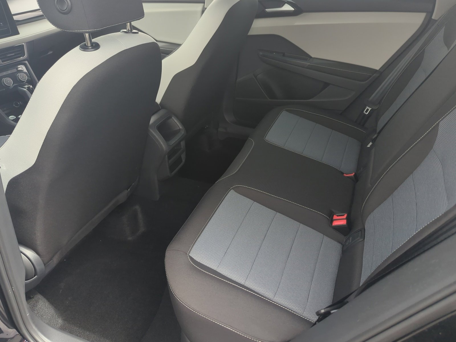 New 2025 Volkswagen Taos S image 17