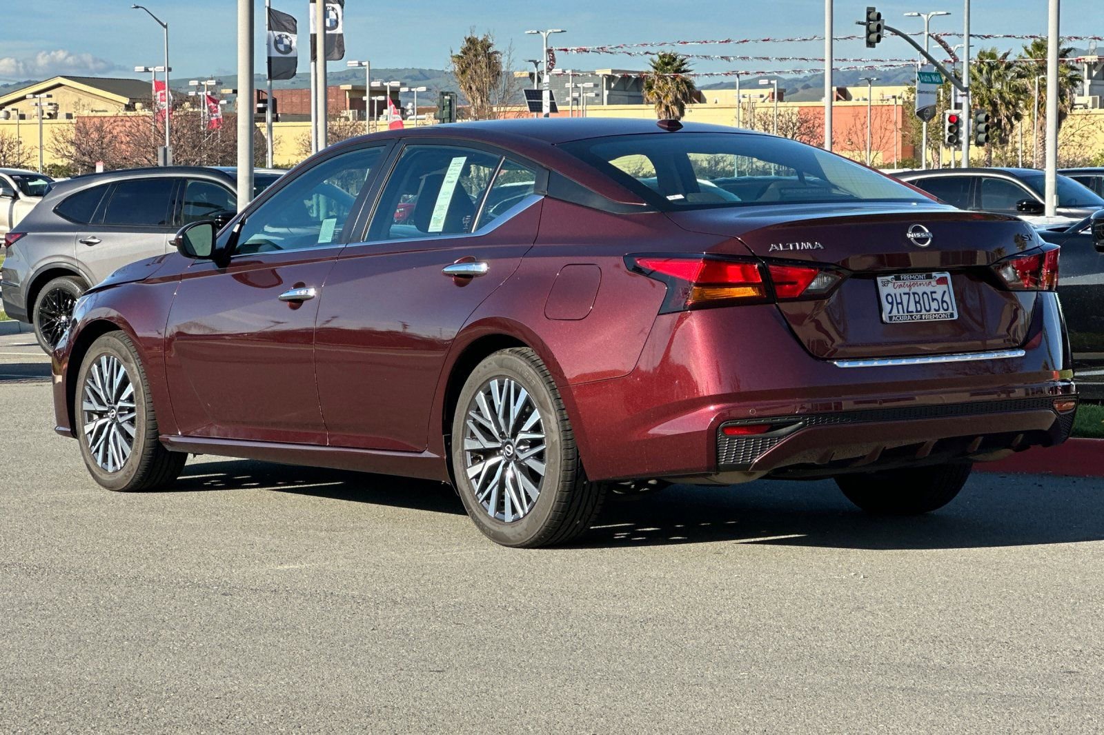 Used 2023 Nissan Altima 2.5 SV image 6