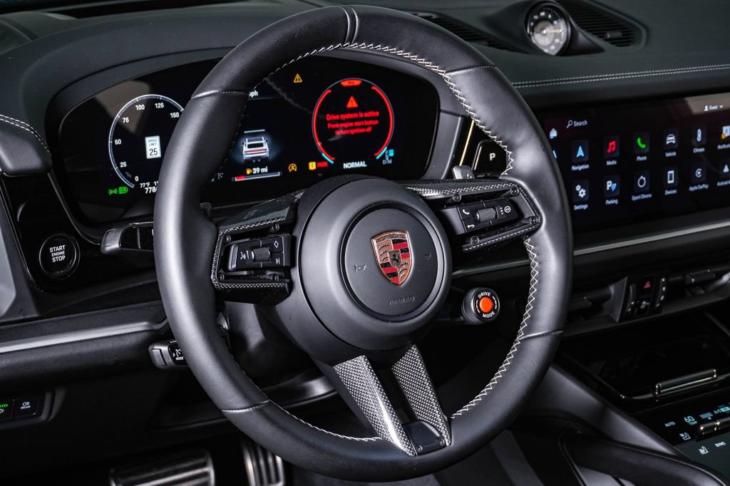 Certified 2025 Porsche Cayenne Turbo GT AWD/4WD image 18