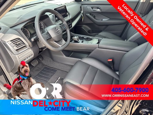 New 2027 Nissan Rogue Dark Armor FWD image 13