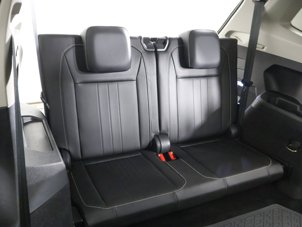 Used 2023 Volkswagen Tiguan SE FWD image 37