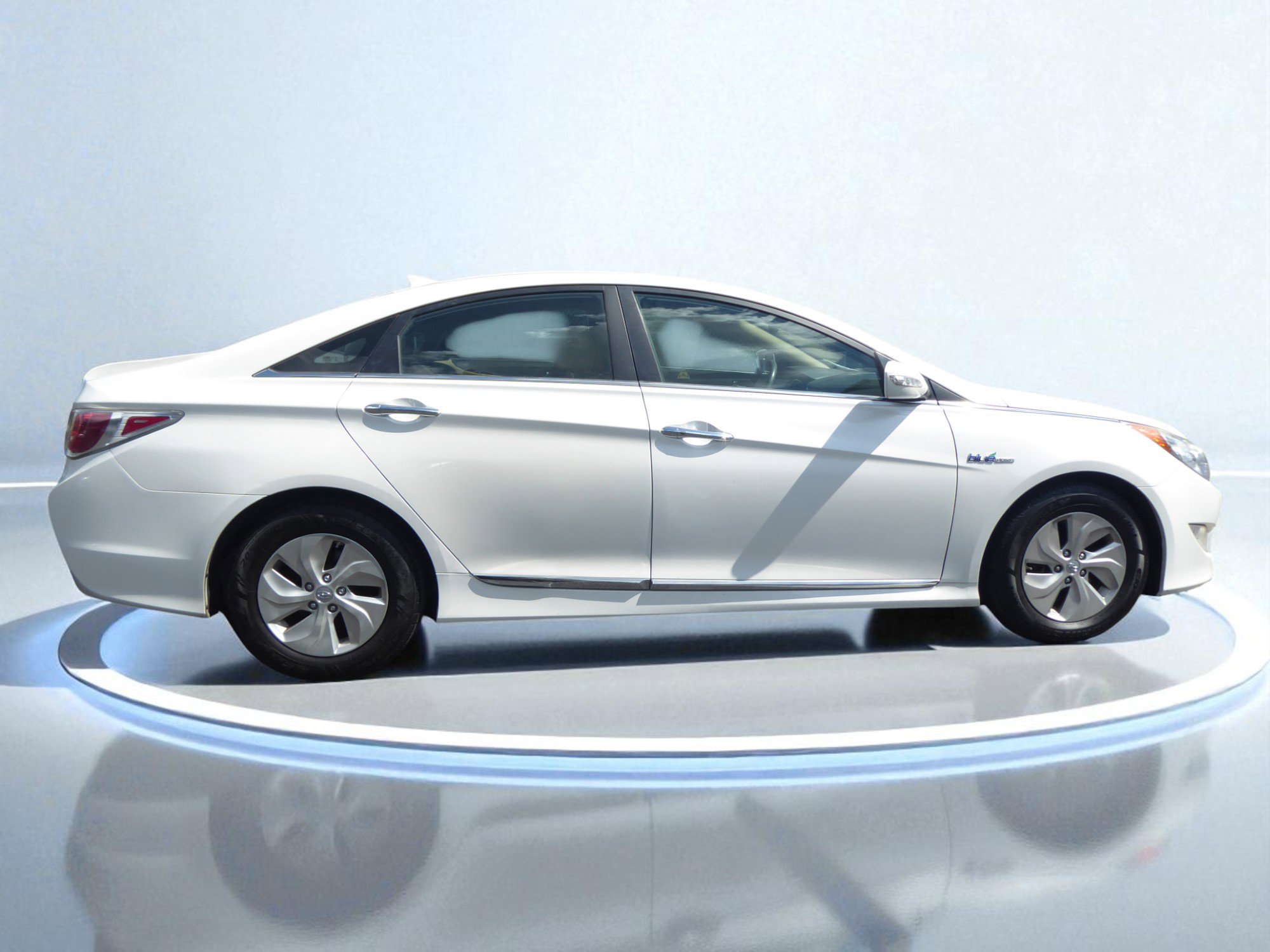 Used 2015 Hyundai Sonata Hybrid image 7