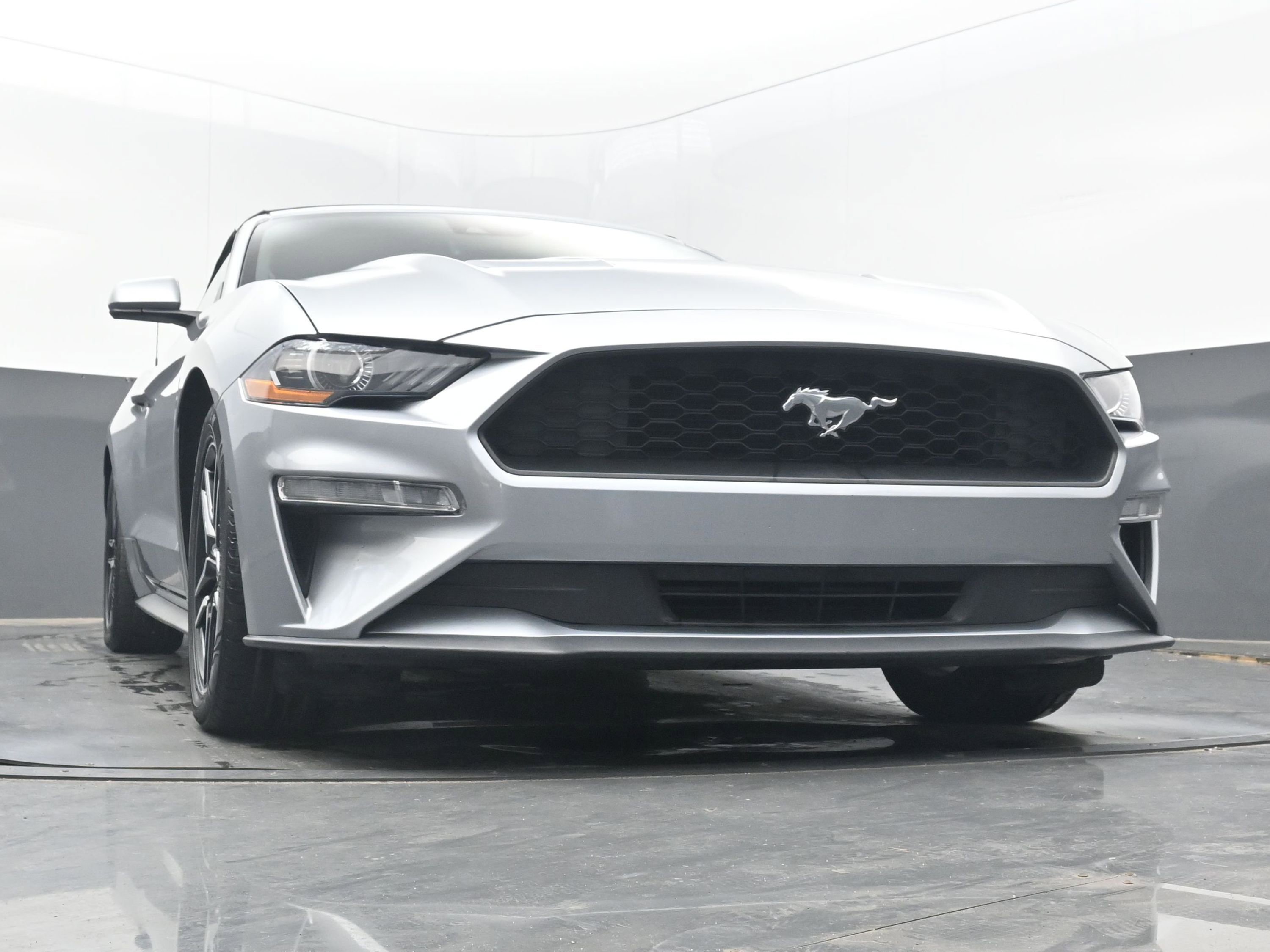 Used 2023 Ford Mustang Premium image 19