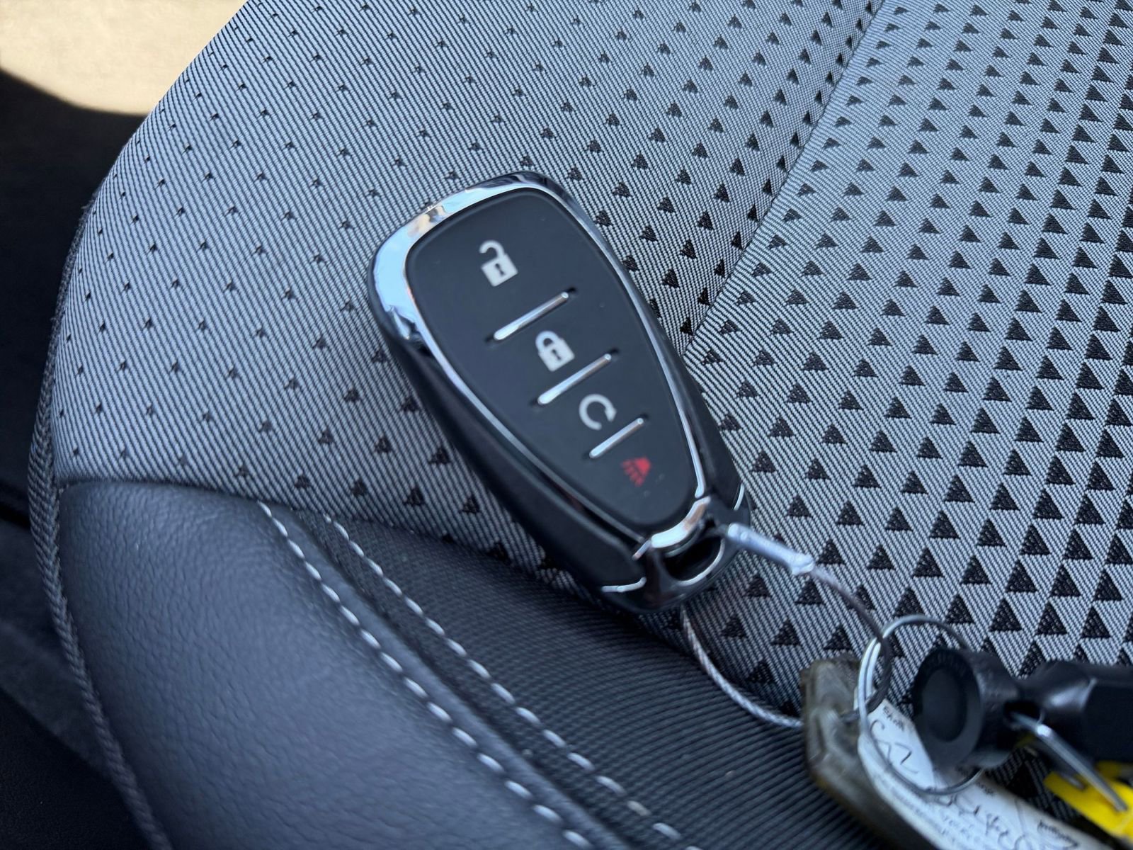 Used 2025 Chevrolet Trax LT image 21