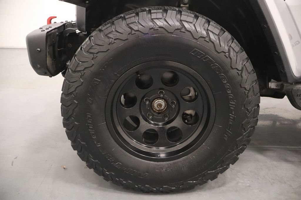 Used 2020 Jeep Gladiator Rubicon w/ Dual Top Group AWD/4WD image 24