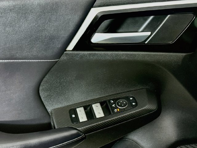 Used 2023 Mitsubishi Outlander SE Black Edition FWD image 23