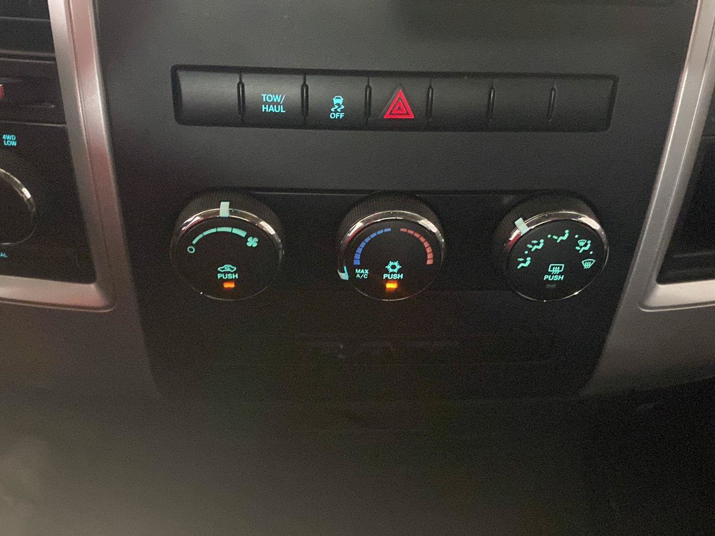 Used 2011 RAM 1500 Big Horn AWD/4WD image 70