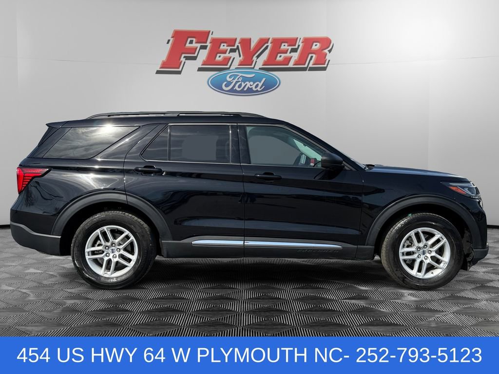 Certified 2025 Ford Explorer Active RWD image 6