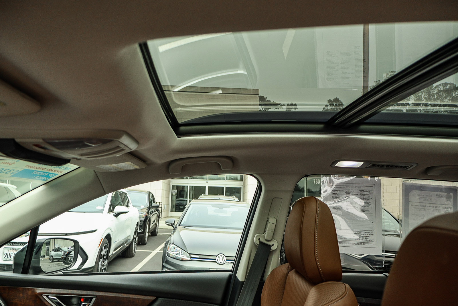 Used 2023 Subaru Ascent Touring image 8