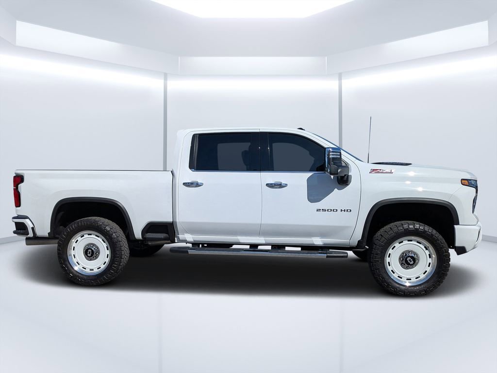 Used 2025 Chevrolet Silverado 2500 LTZ w/ Z71 Chrome Sport Edition image 2