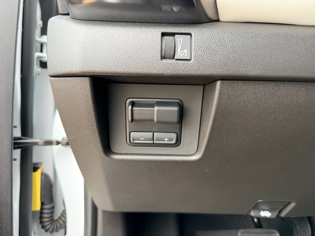 Used 2024 GMC Canyon AT4X AWD/4WD image 16