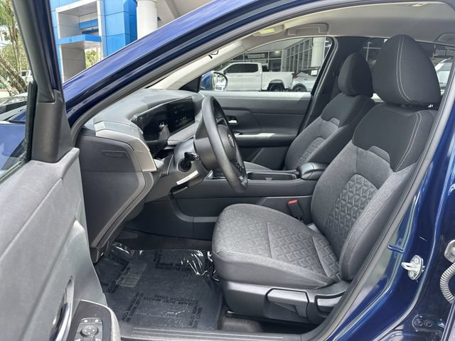 Used 2025 Nissan Kicks SV FWD image 30