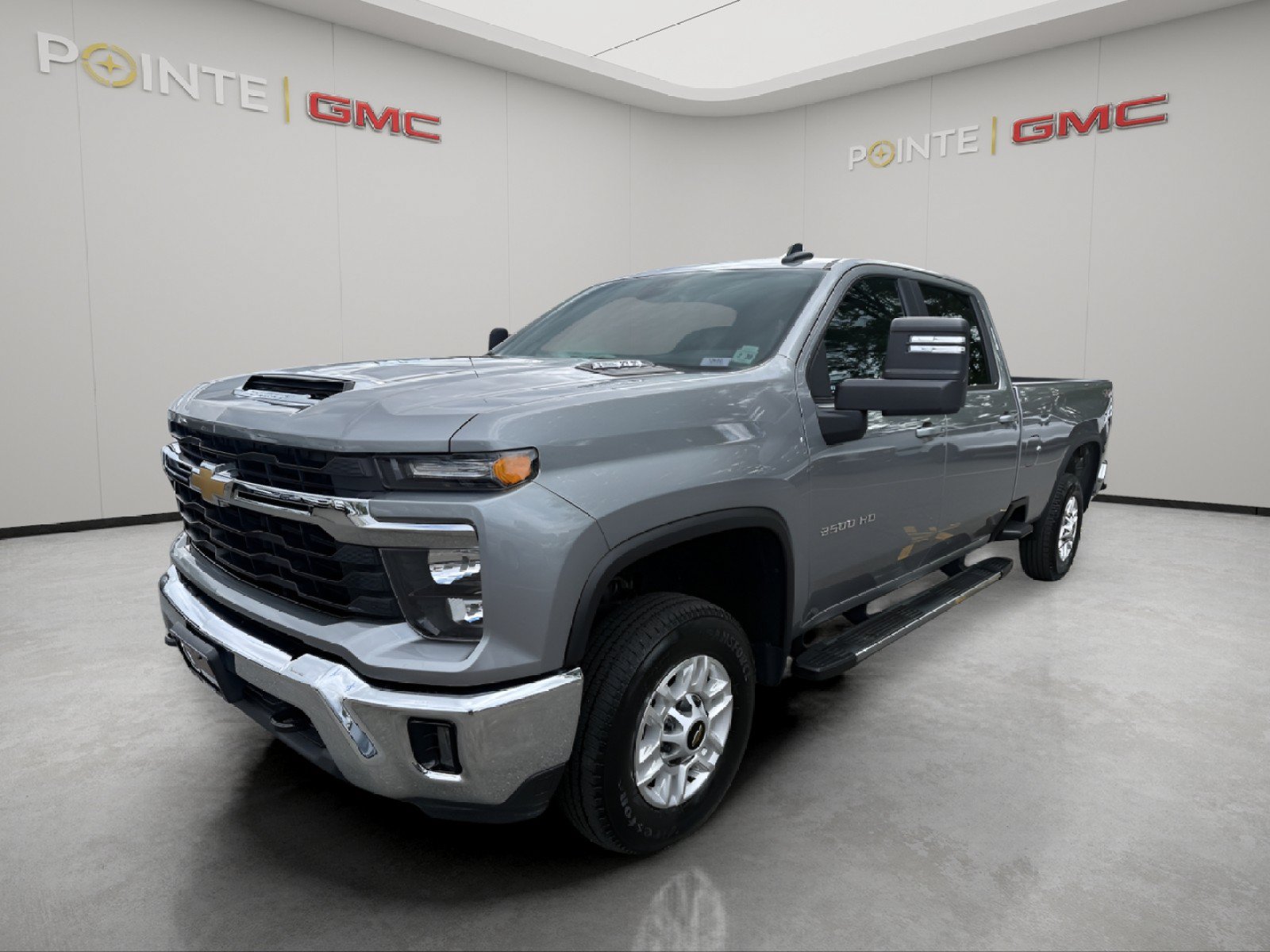 Used 2025 Chevrolet Silverado 2500 LT w/ Convenience Package AWD/4WD image 3