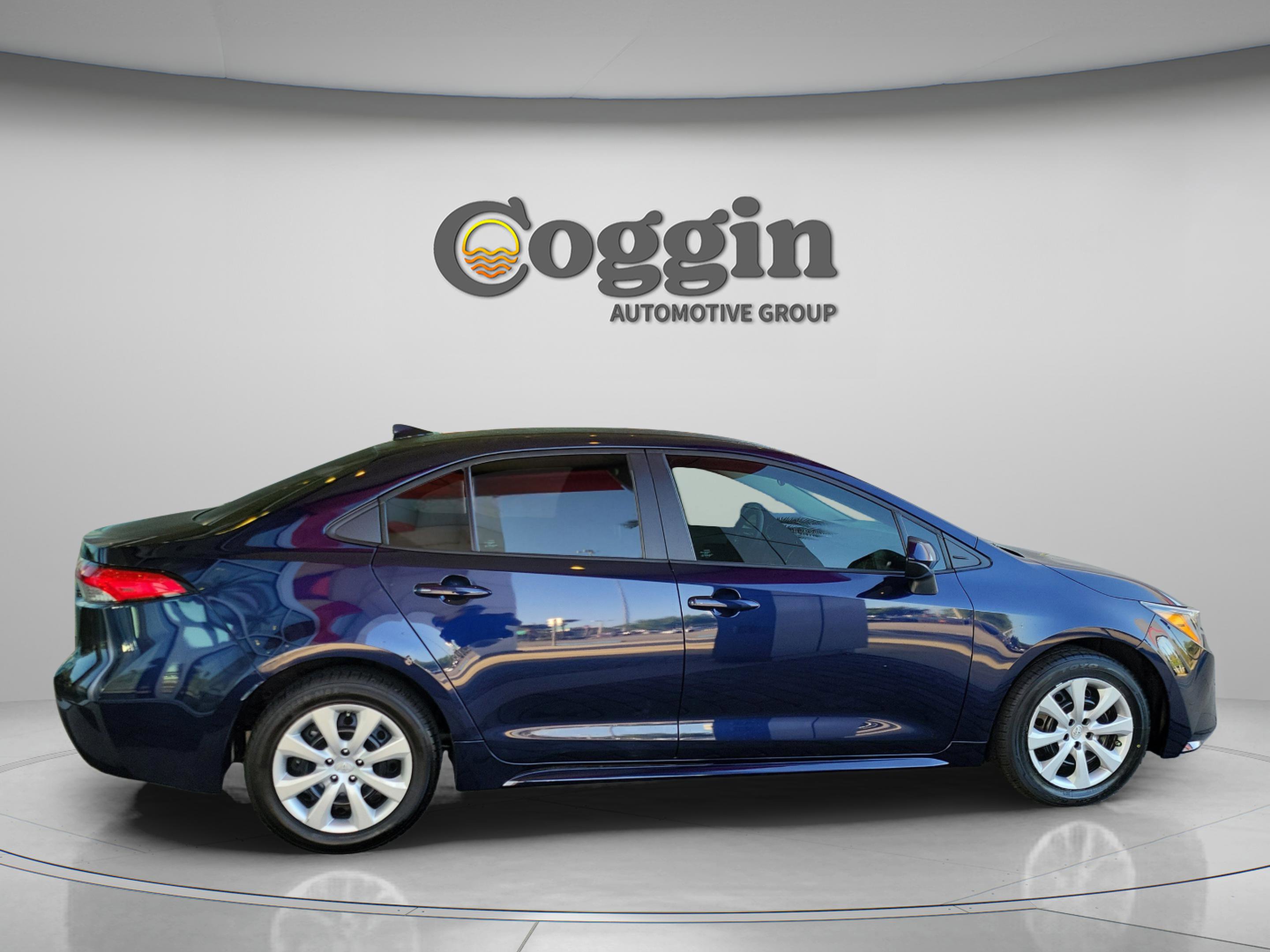 Used 2022 Toyota Corolla LE FWD image 4