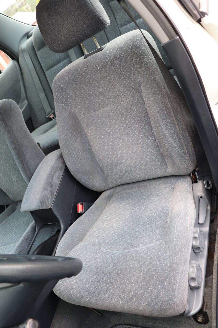 Used 2001 Honda Accord LX image 21