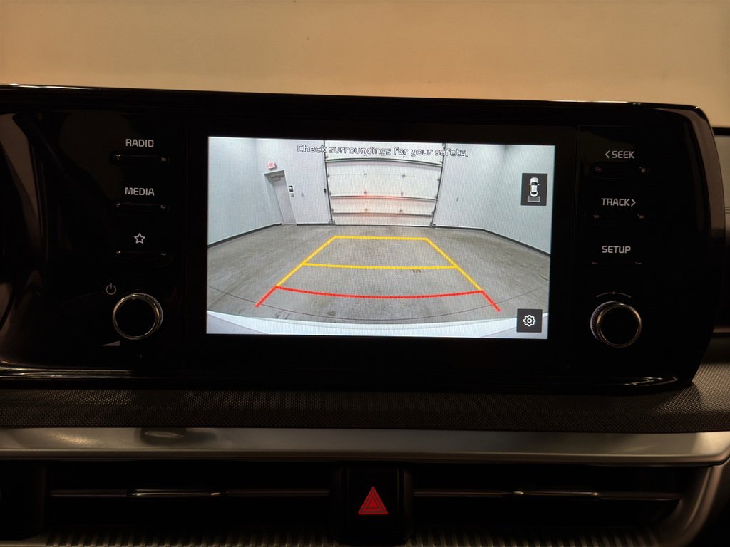 Used 2022 Kia K5 LXS image 23