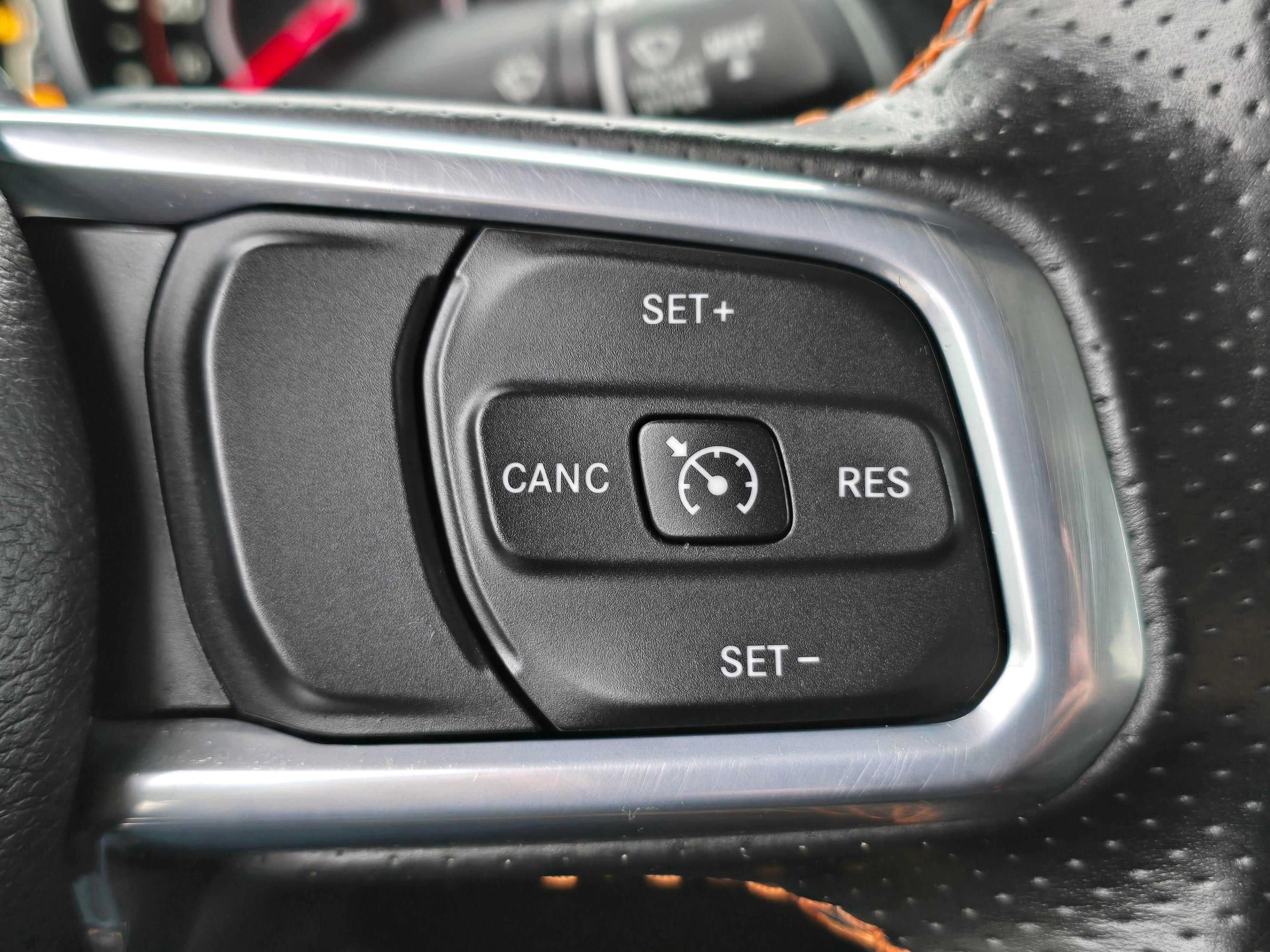 Used 2020 Jeep Gladiator Mojave AWD/4WD image 21