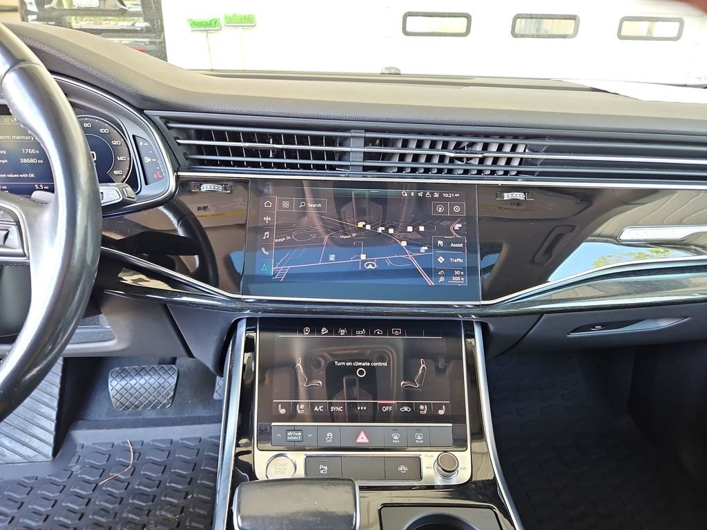 Used 2019 Audi Q8 Premium Plus w/ Premium Plus AWD/4WD image 15