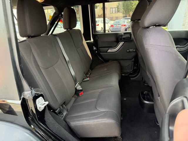 Used 2015 Jeep Wrangler Unlimited Sport w/ Connectivity Group AWD/4WD image 16