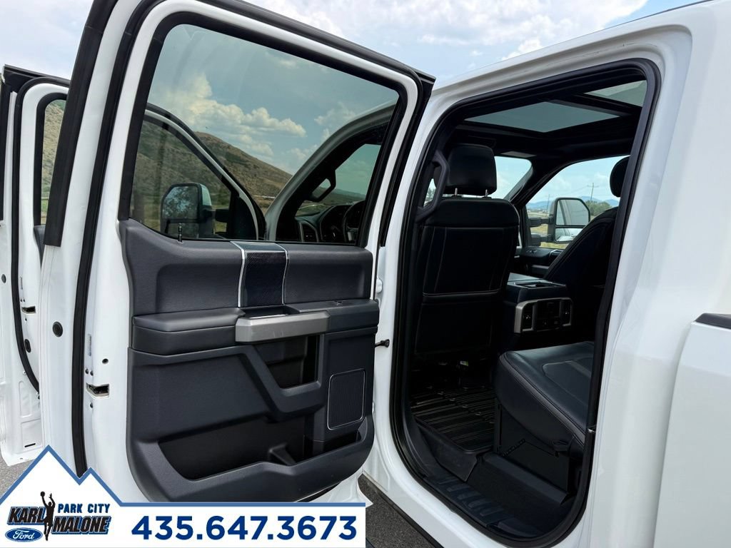 Used 2022 Ford F350 Platinum w/ Tremor Off-Road Package AWD/4WD image 28