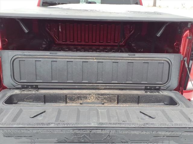 Used 2023 Chevrolet Colorado Z71 w/ Z71 Convenience Package 2 image 16