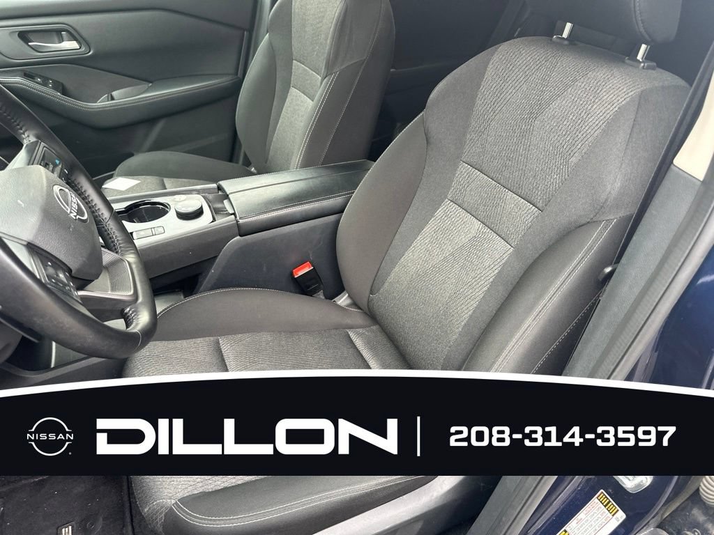 Certified 2025 Nissan Rogue SV AWD/4WD image 6
