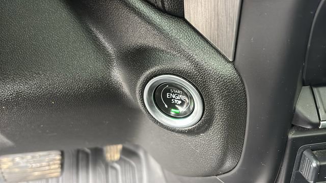 Used 2023 GMC Sierra 2500 Denali w/ Denali Ultimate Package image 18