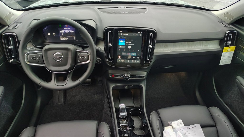 New 2026 Volvo XC40 B5 Plus w/ Climate Package image 12