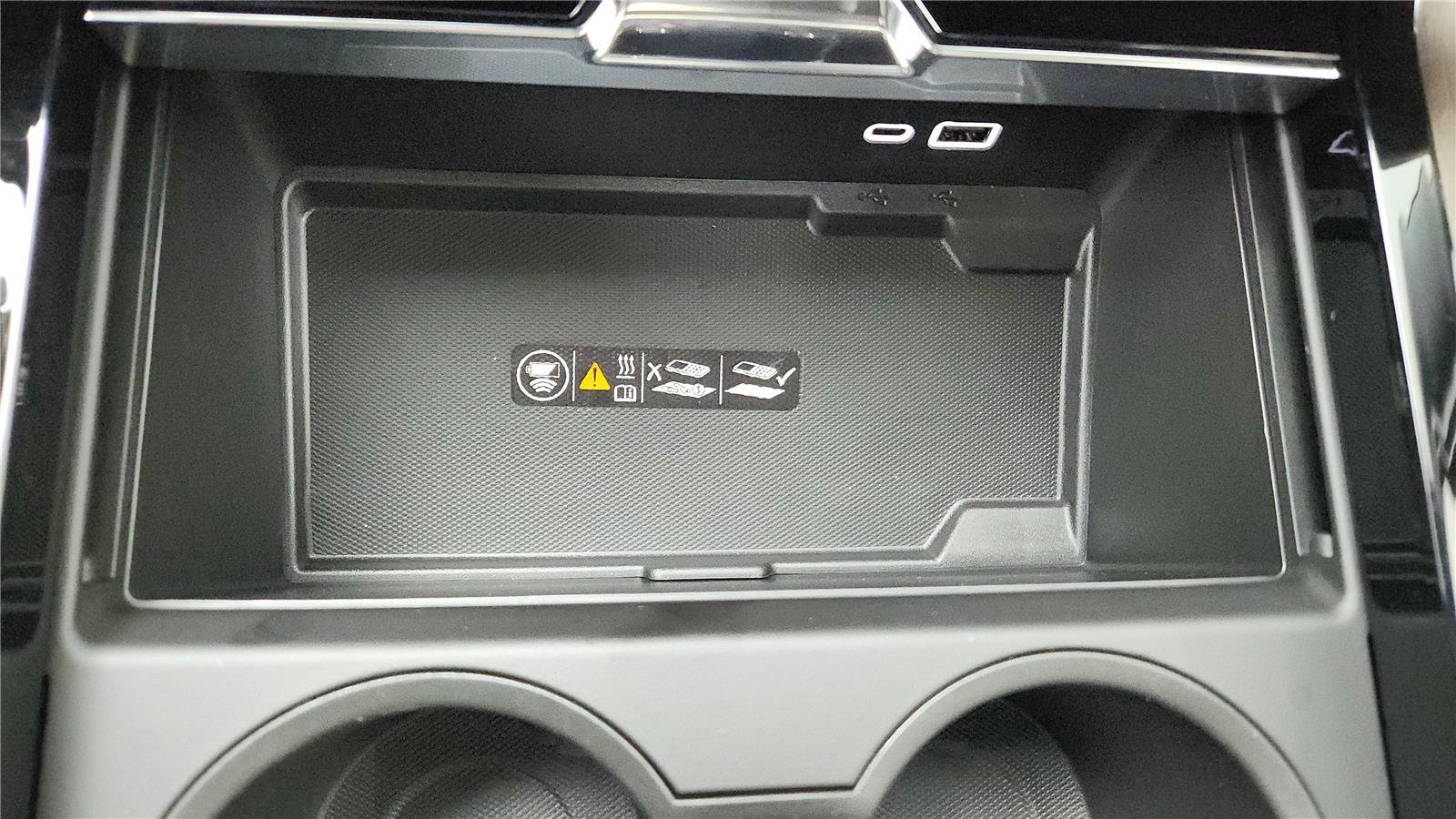 New 2026 GMC Yukon Denali Ultimate AWD/4WD image 32