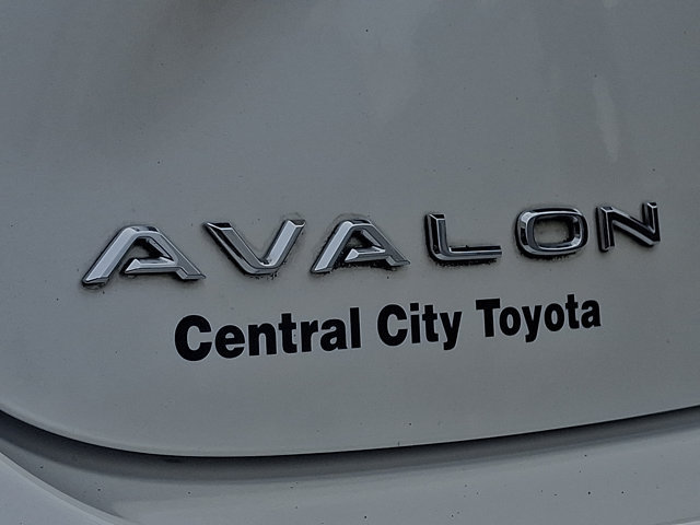 Used 2016 Toyota Avalon XLE Premium FWD image 29