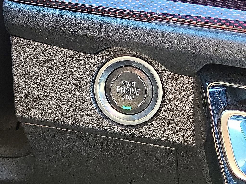 Used 2024 Chevrolet Traverse RS w/ LPO, Floor Liner Package image 31