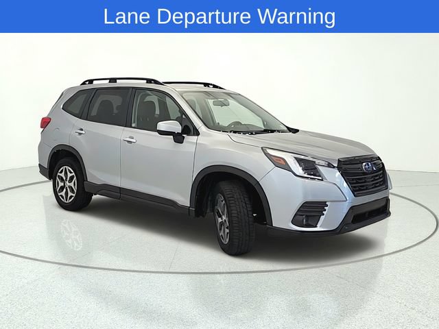 Used 2023 Subaru Forester Premium AWD/4WD image 8
