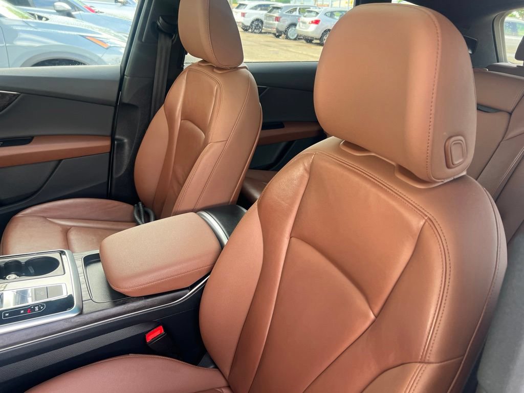 Used 2021 Audi Q7 2.0T Premium AWD/4WD image 5