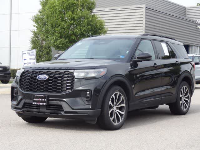 Used 2025 Ford Explorer ST-Line AWD/4WD image 1
