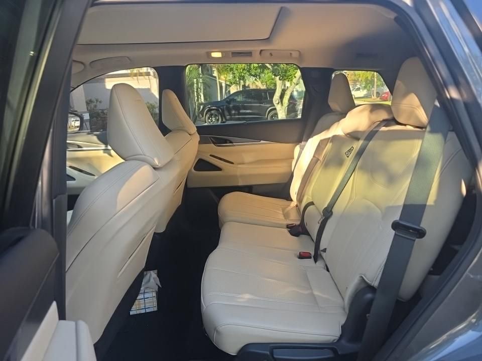 Certified 2023 INFINITI QX60 Luxe image 13