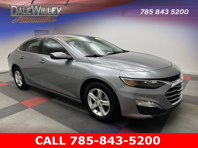 Used 2024 Chevrolet Malibu LT image 1