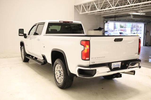 Used 2025 Chevrolet Silverado 3500 LTZ w/ LTZ Convenience Package image 7