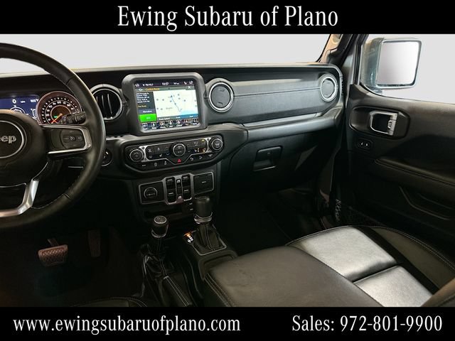 Used 2018 Jeep Wrangler Unlimited Sahara AWD/4WD image 24