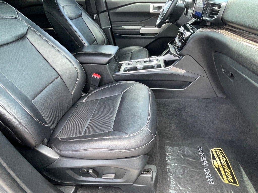 Used 2023 Ford Explorer Limited w/ Equipment Group 301A image 10