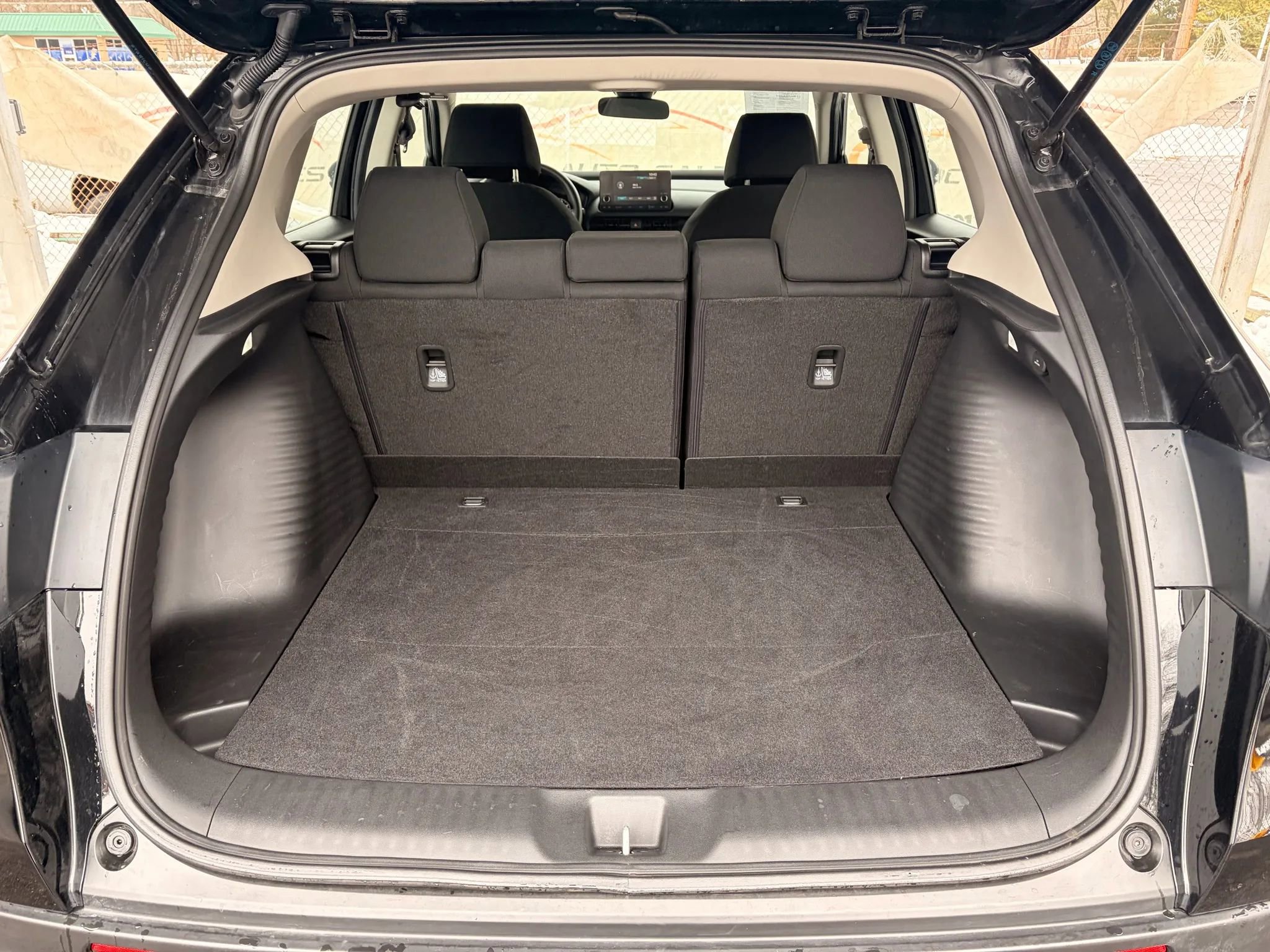 Used 2025 Honda HR-V LX image 18