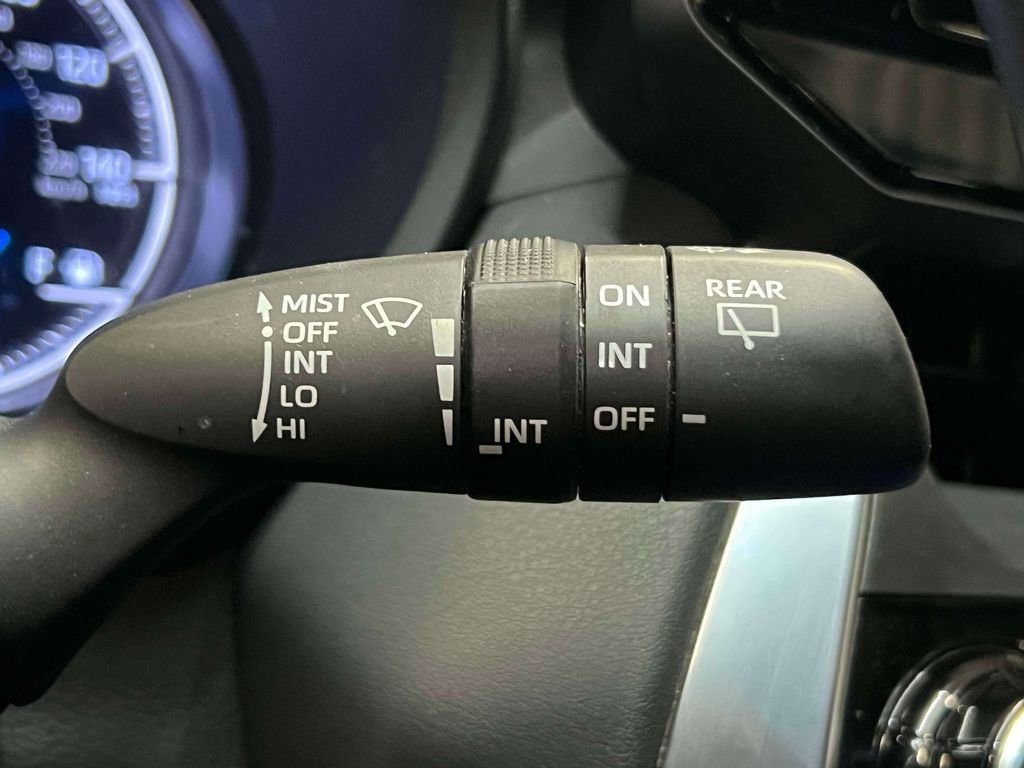 Used 2022 Toyota Venza XLE AWD/4WD image 29