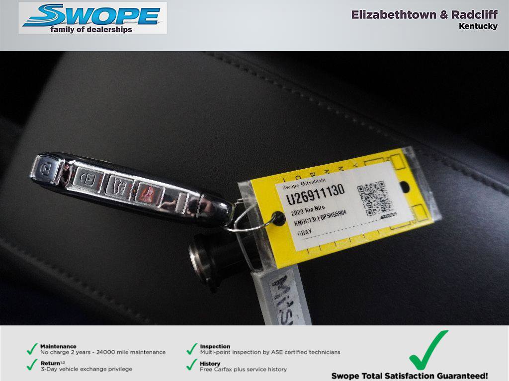 Used 2023 Kia Niro SX Touring image 27