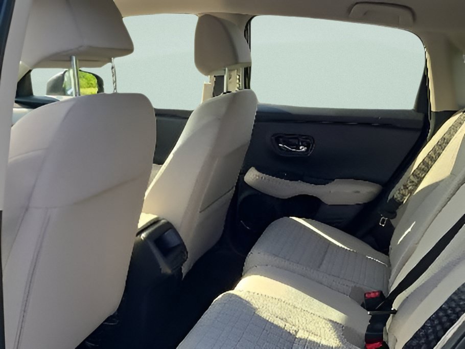 New 2027 Honda HR-V LX image 17